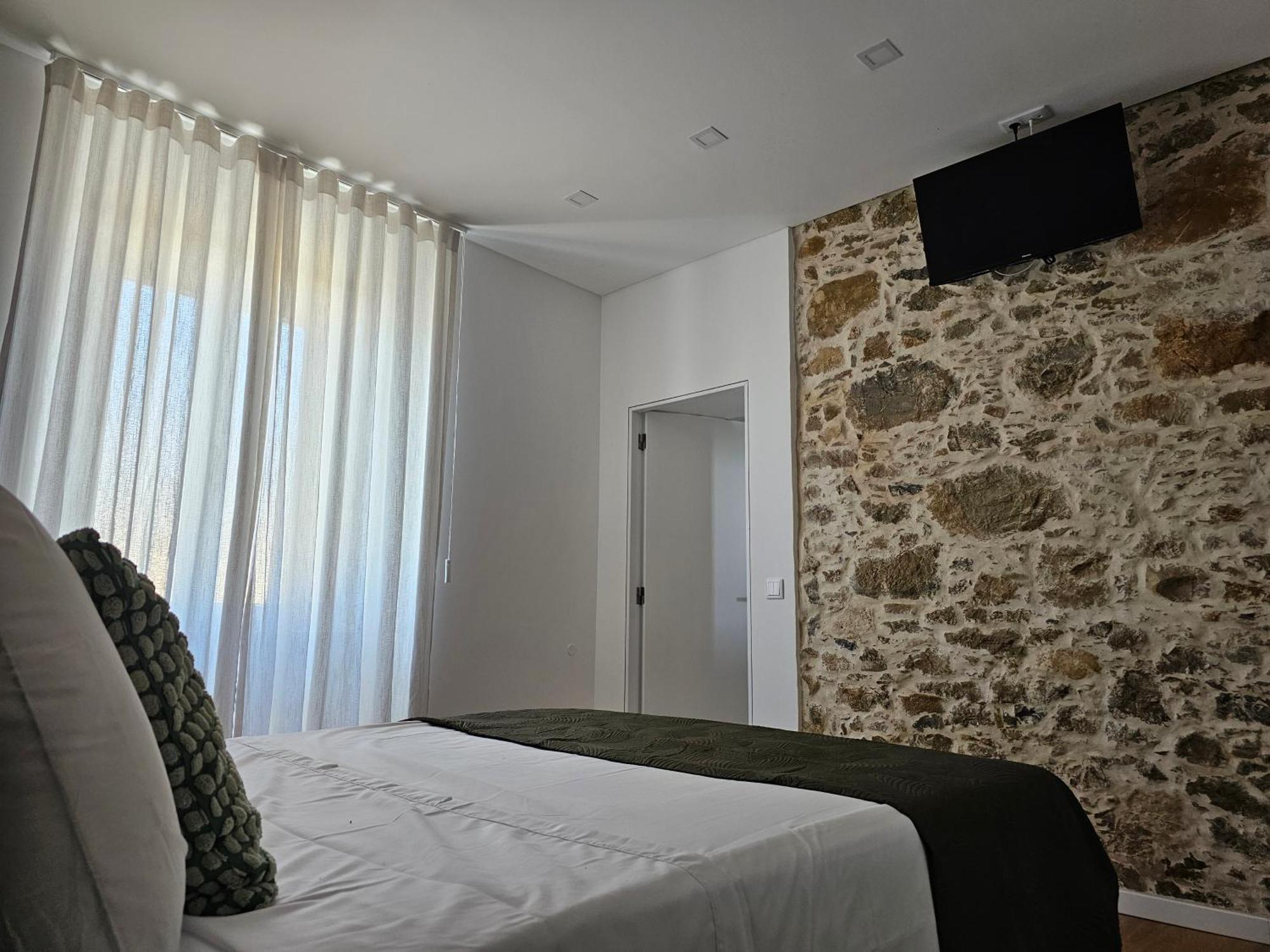 Surfsoul Guesthouse - Bed And Breakfast Peniche Exterior foto